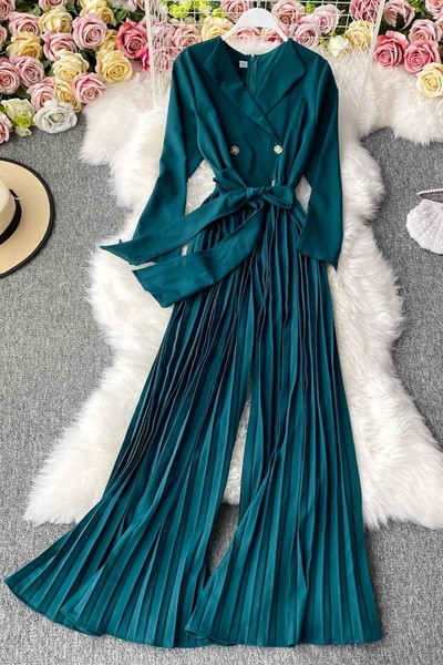 Salopeta de dama moderna cu nasturi si centura in talie