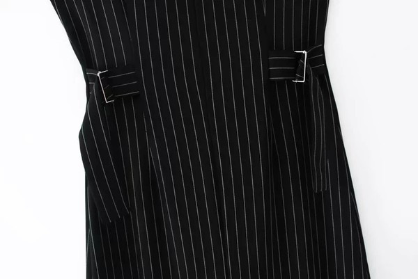 Salopeta dama in dungi cu picioare late si lungime 7/8