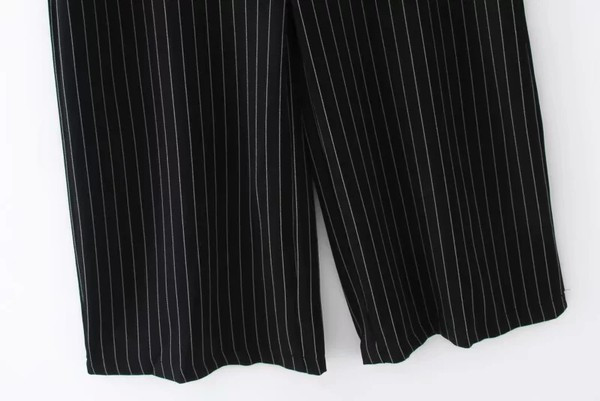 Salopeta dama in dungi cu picioare late si lungime 7/8