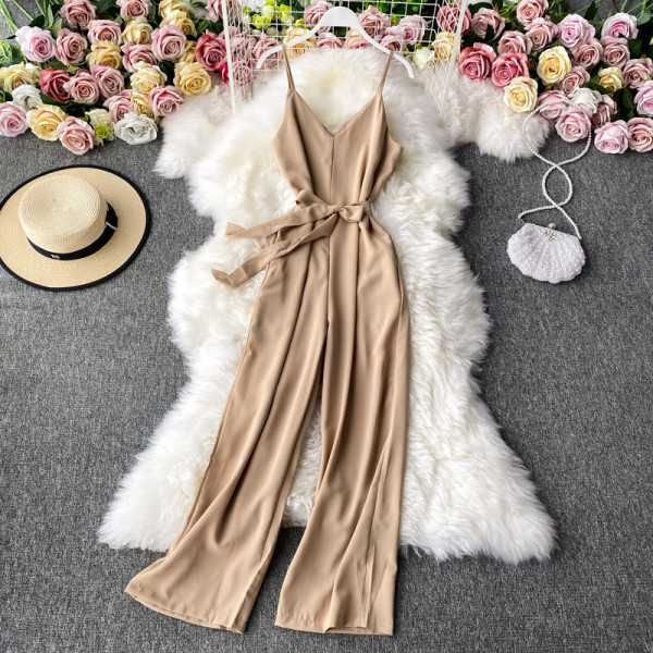 Salopetă lungă modernă de damă cu bretele subțiri