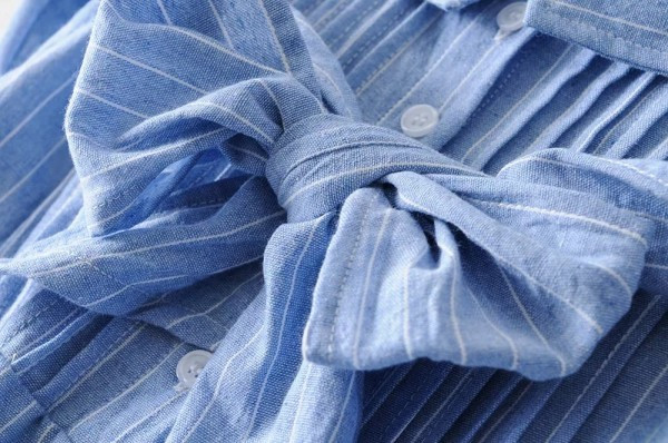 Salopeta de vara cu dungi cu centura albastra