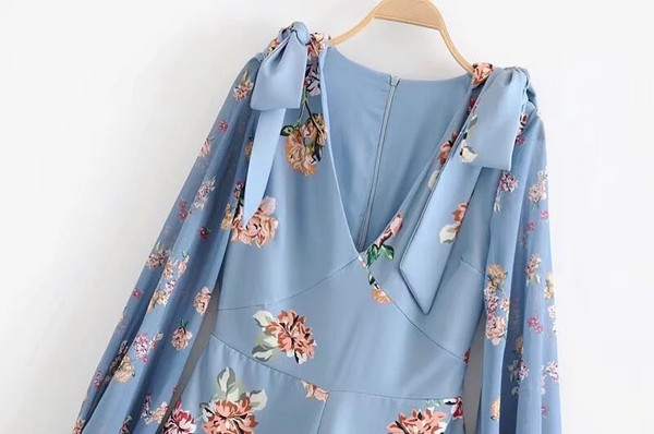 Salopeta scurta lata pentru femei cu model floral