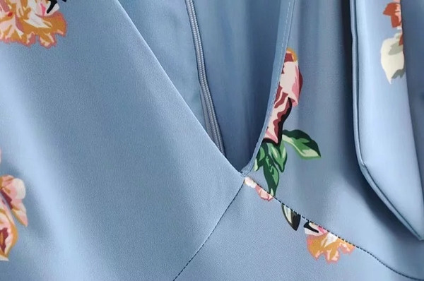 Salopeta scurta lata pentru femei cu model floral