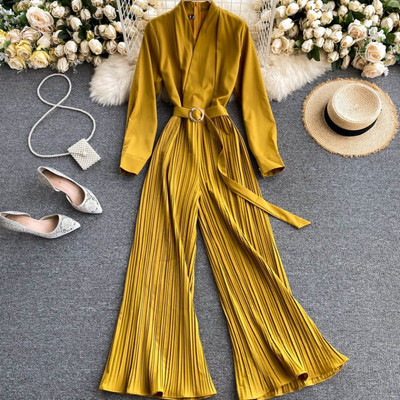 Μοντέρνες γυναικείες ολόσωμες φόρμες με λαιμόκοψη και ζώνη  - διάφορα χρώματα