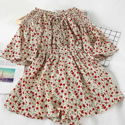 Salopeta de dama cu model floral si maneci 3/4