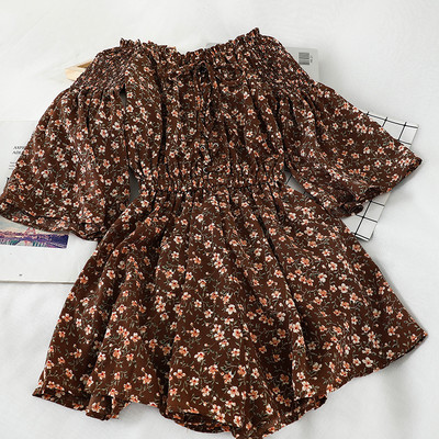 Salopeta de dama cu model floral si maneci 3/4