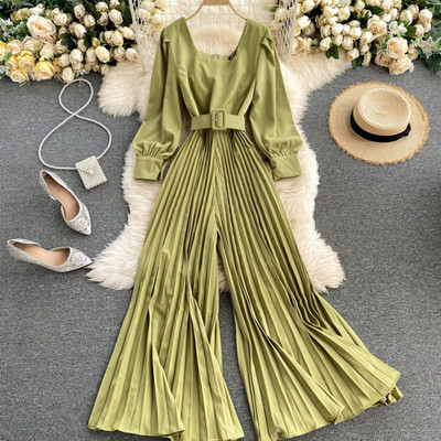 Salopeta de dama cu decolteu rotund si maneci lungi - mai multe culori