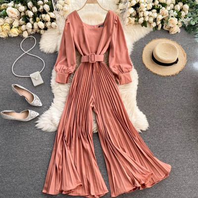 Salopeta de dama cu decolteu rotund si maneci lungi - mai multe culori