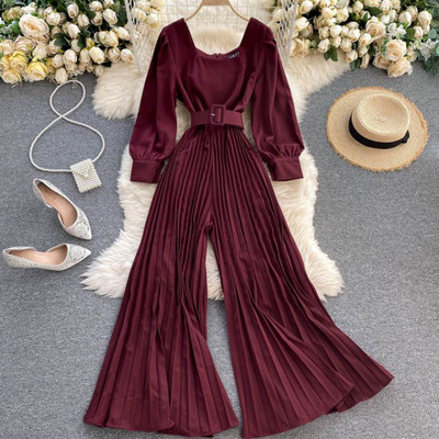 Salopeta de dama cu decolteu rotund si maneci lungi - mai multe culori