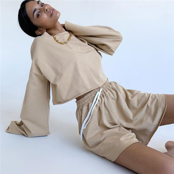 Set de dama bluza si pantaloni scurti model lat