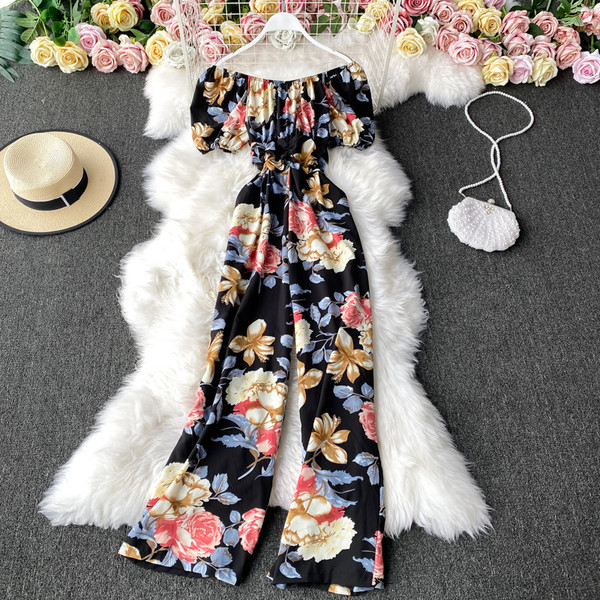 Salopetă lungă de damă cu model floral și mâneci scurte