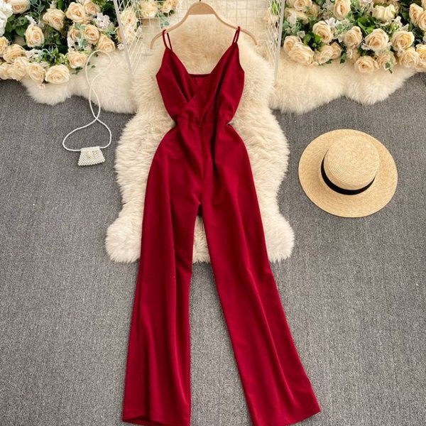 Nou model de salopetă lungă de damă cu bretele subțiri și decolteu spitz