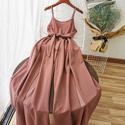 Salopeta de dama moderna cu curea si bretele subtiri in diferite culori