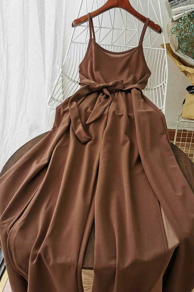 Salopeta de dama moderna cu curea si bretele subtiri in diferite culori