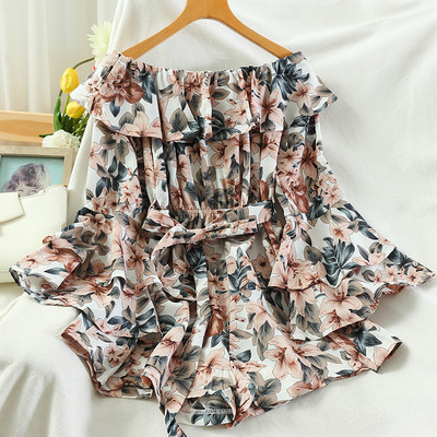 Salopetă casual de damă cu model floral și mâneci 3/4