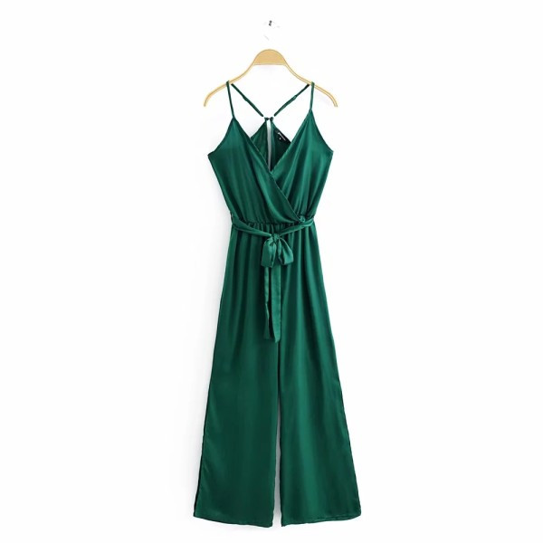 Μακρύ ολόσωμη φόρμα με βαθύ ντεκολτέ