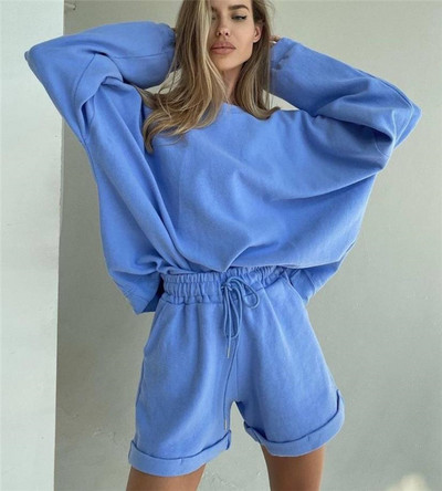 Γυναικείο σετ φαρδύ μοντέλο - σορτς και μπλούζα