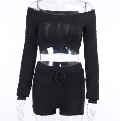 Κομψό γυναικείο σετ  - μπλούζα με μακριά μανίκια και σορτς