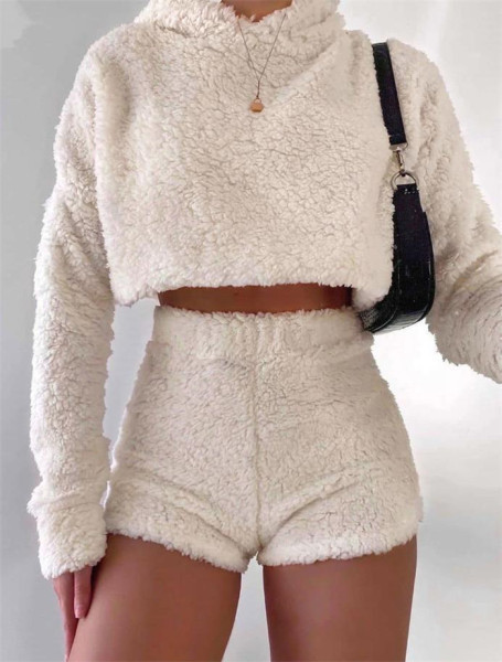 Set elegant de bluză scurtă de damă, cu glugă și pantaloni scurți