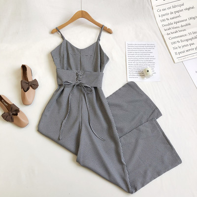 Salopete de dama actuale cu bretele si cravate subtiri