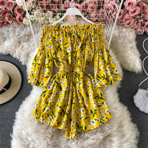 Salopeta scurta de dama cu model floral si umerii goi