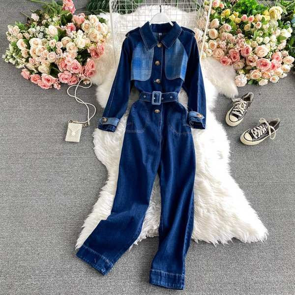 Ženski traper kombinezon s klasičnom kragnom i remenom