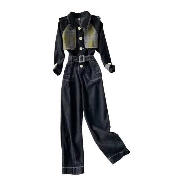 Ženski traper kombinezon s klasičnom kragnom i remenom