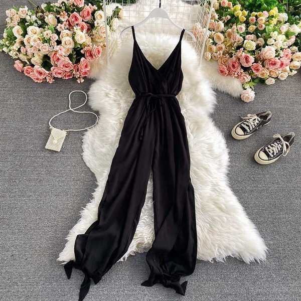 Salopeta casual de dama cu bretele subtiri si motive florale