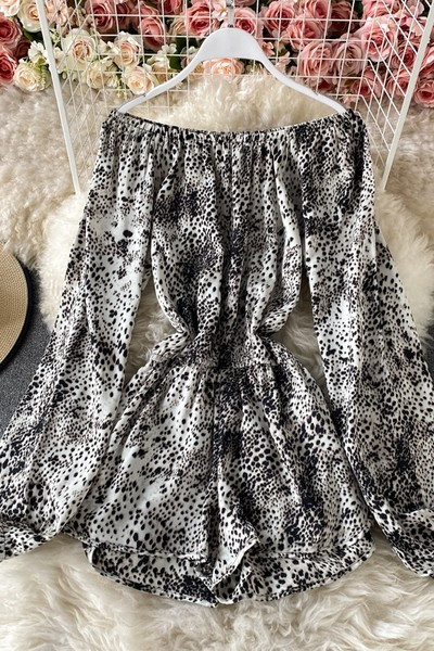 Salopeta scurta de dama cu model animal si talie elastica