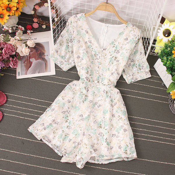 Salopeta de dama cu motive florale