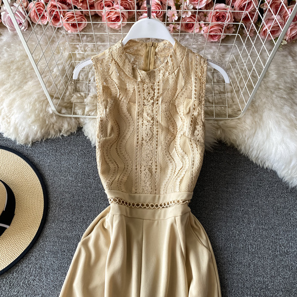 Salopetă lungă de damă modernă cu dantelă