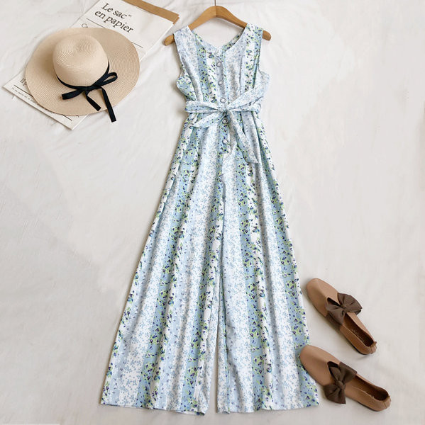 Salopetă elegantă de vară pentru femei, cu centură și fermoar