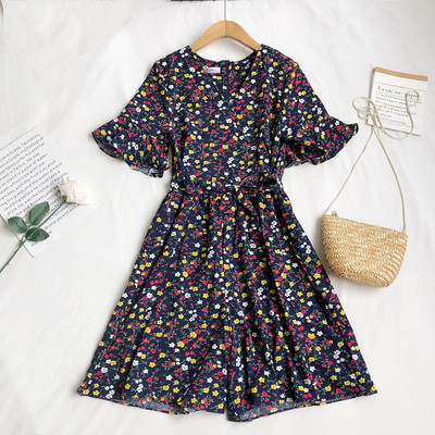 Ženski moderni kombinezon sa cvjetnim uzorkom i špic izrezom