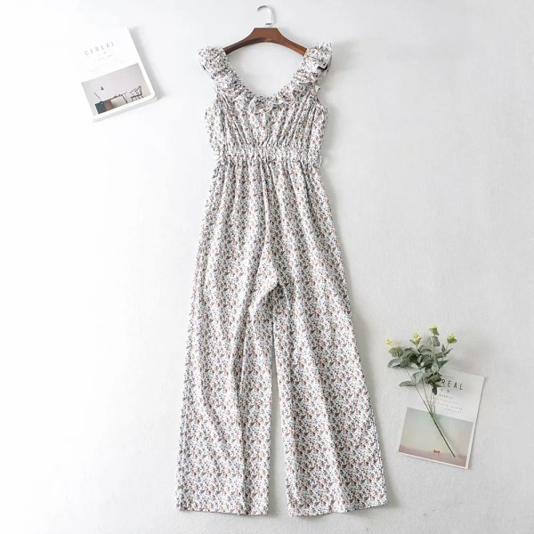 Kombinezon sa širokim nogavicama i V-izrezom