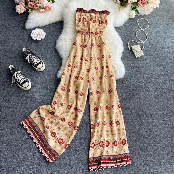 Salopeta de dama colorata cu umerii goi - model drept