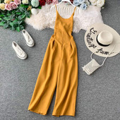 Novi model ženskog kombinezona na tanke naramenice i bustiere