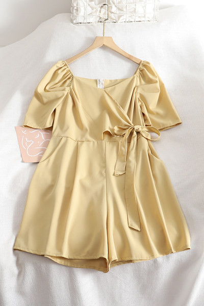 Salopeta de dama moderna cu cravate si maneci scurte