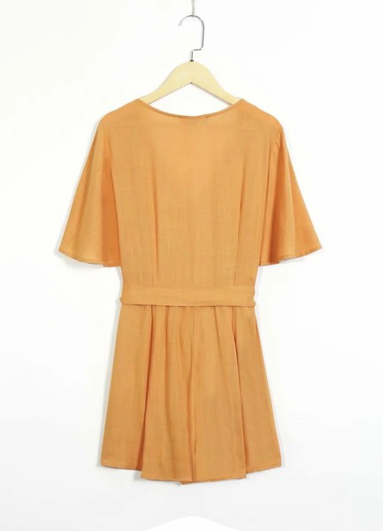 Salopeta casual cu nasturi si curea