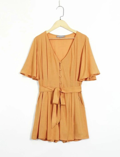 Salopeta casual cu nasturi si curea