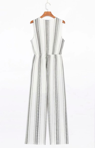 Salopetă casual cu dungi, cu decolteu adânc și talie elastică