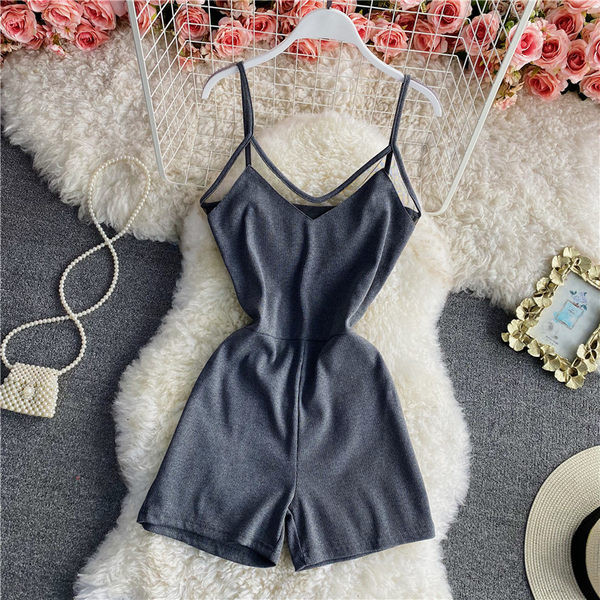 Salopeta scurta de dama cu bretele subtiri