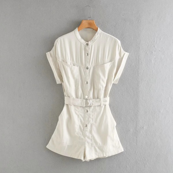 Salopeta de zi cu zi scurta cu nasturi si curea