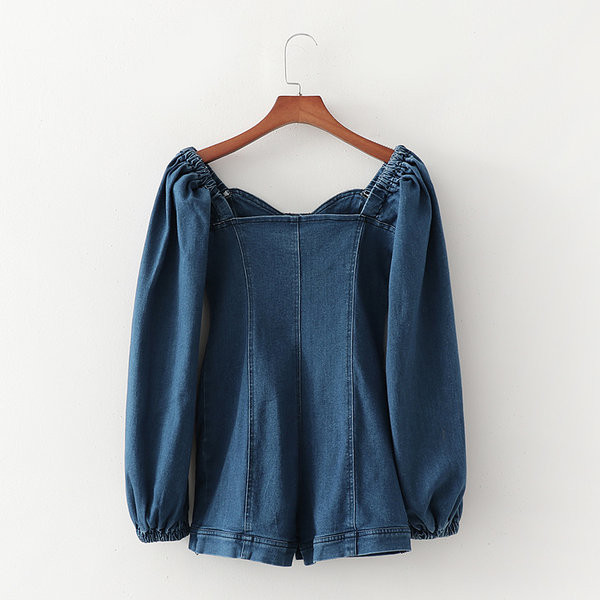 Salopetă modernă din denim, cu nasturi și mâneci lungi