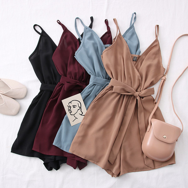 Salopeta de dama cu bretele subtiri si curea in talie