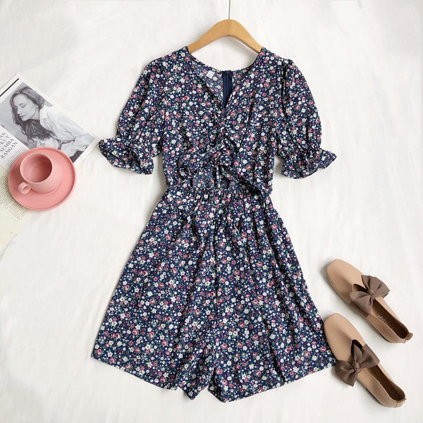 Salopeta scurta de dama cu fermoar pe spate