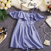 Salopeta scurta de dama cu bucle si bretele subtiri