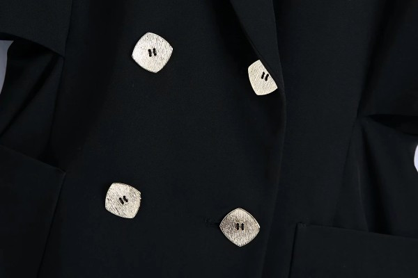 Νέο μοντέλο ολόσωμη φόρμα με κομμένα μοτίβα