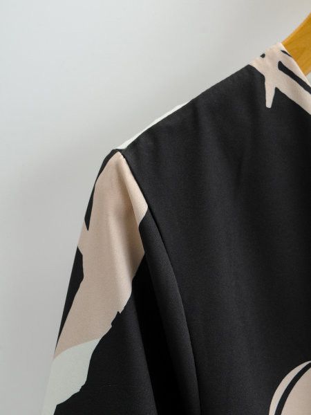 Salopetă lungă casual în negru și curea în talie