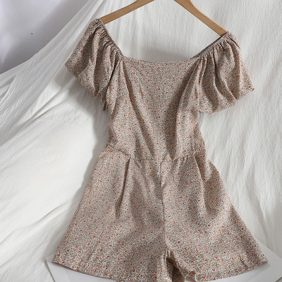 Salopetă scurtă de damă cu mâneci scurte