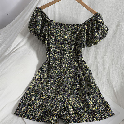 Salopetă scurtă de damă cu mâneci scurte